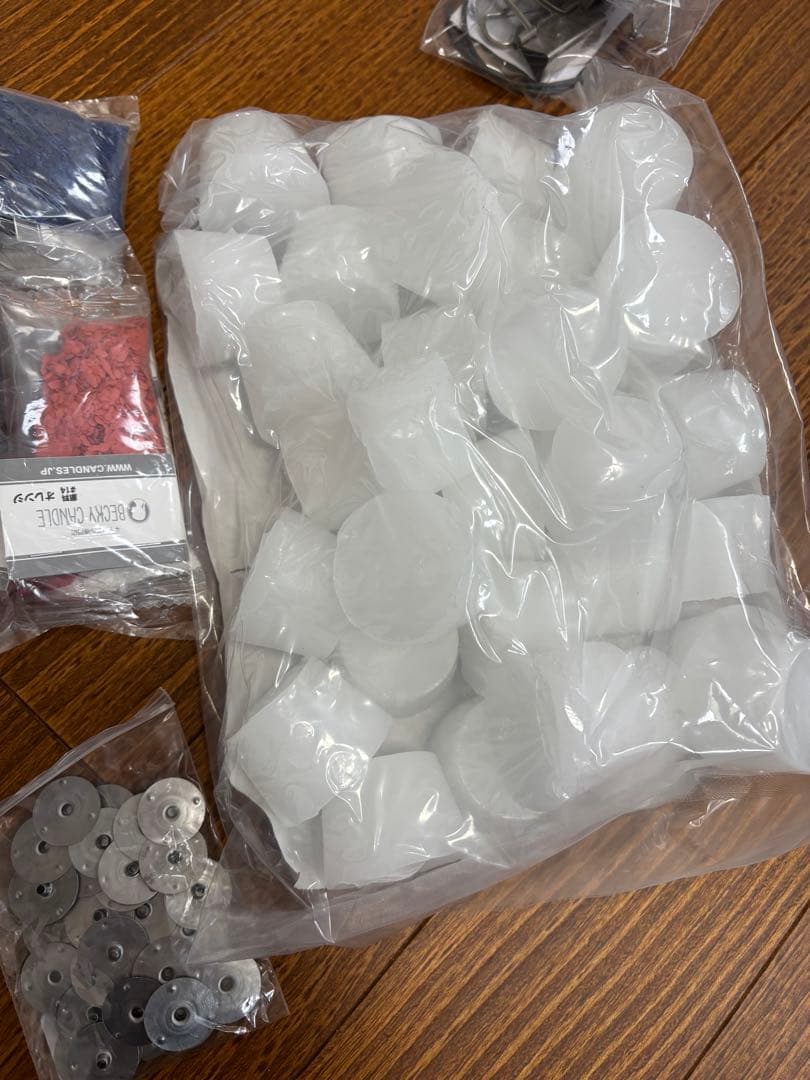 キャンドル用ワックスとモールドのセット