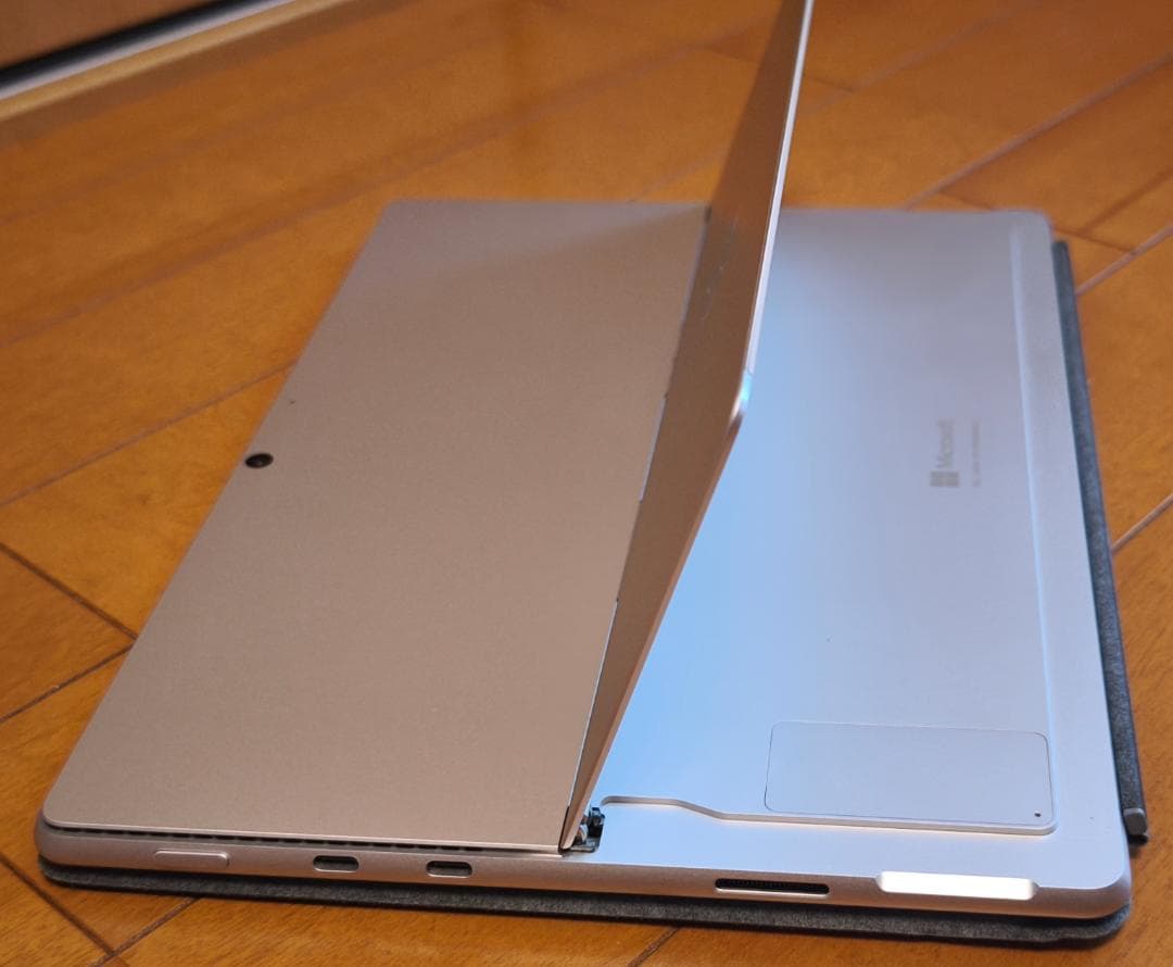 Microsoft Surface Pro 8 + 純正キーボード・スタイラス