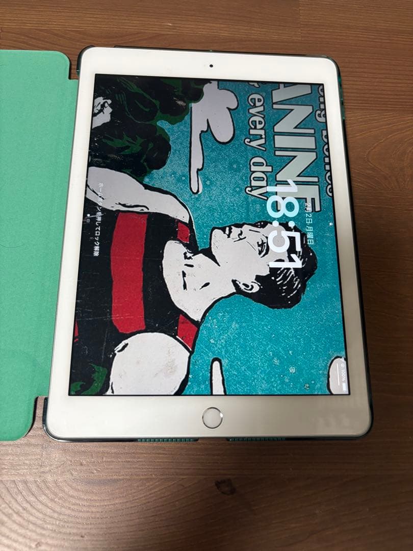 iPad 本体 第6世代 32GB シルバー