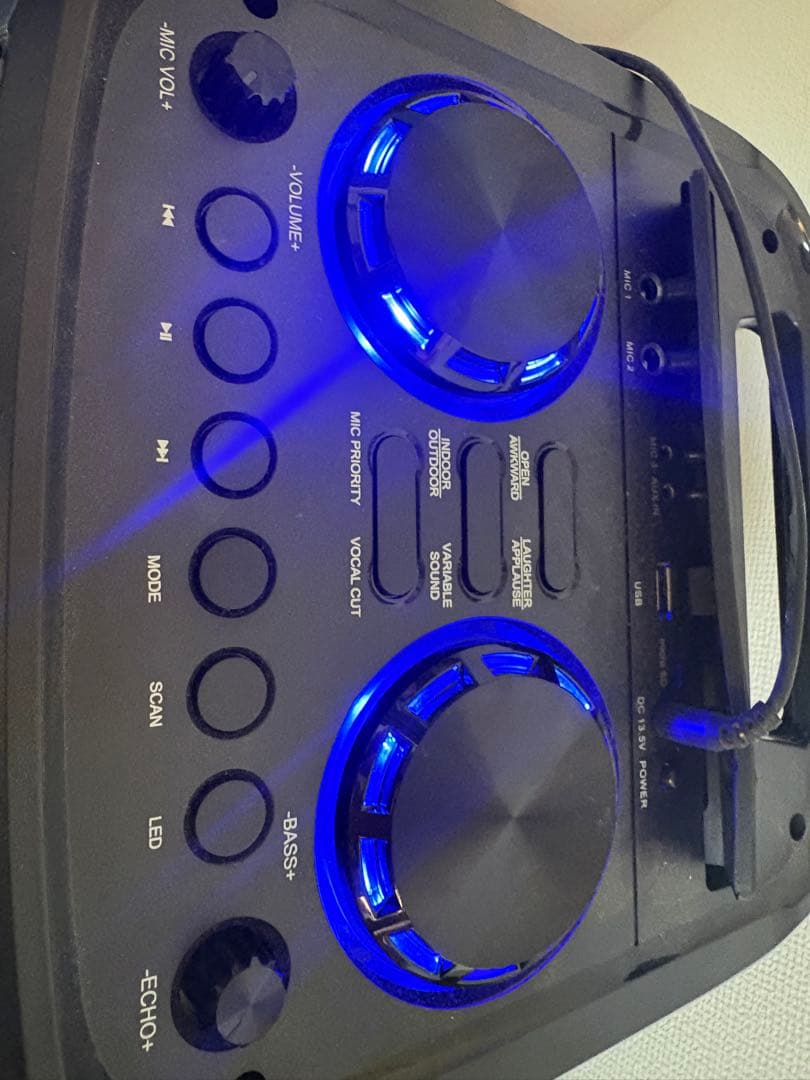 GRAV ポータブルLEDスピーカー GRV-PS70WA-BK