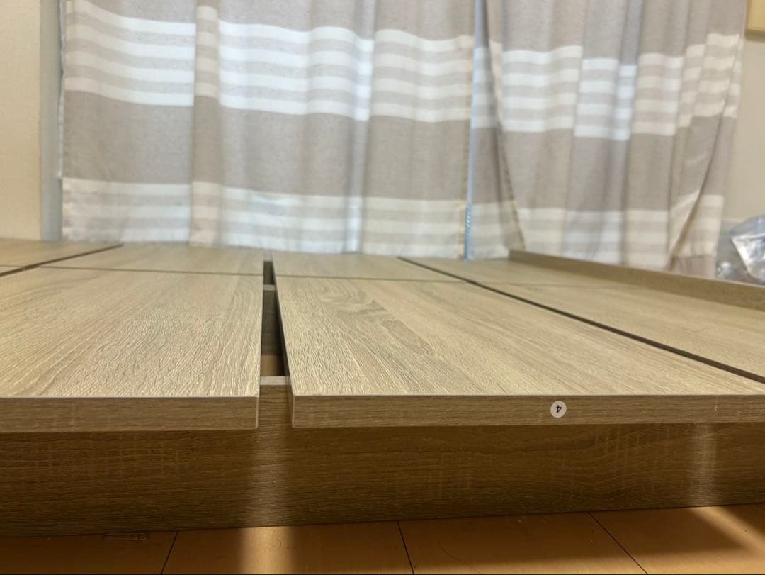 ナチュラル シングルベッドフレーム ヘッドボード付き