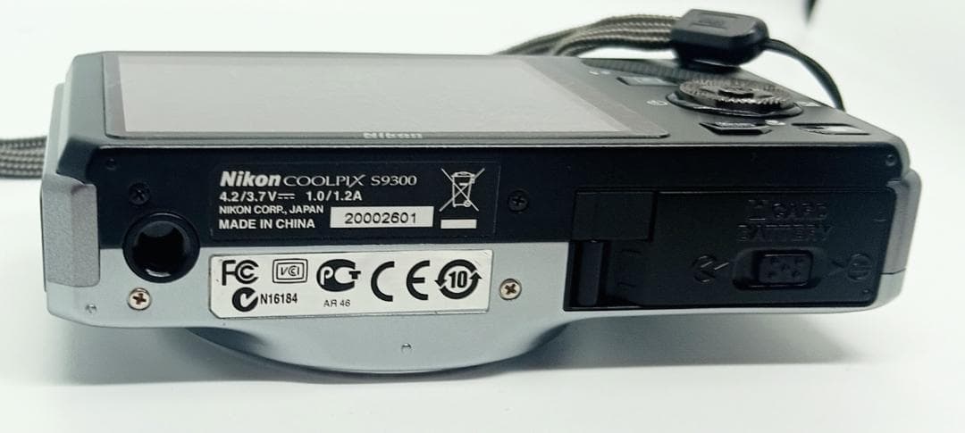 Nikon COOLPIX S9300 Silver16.0MP18x充電器付き