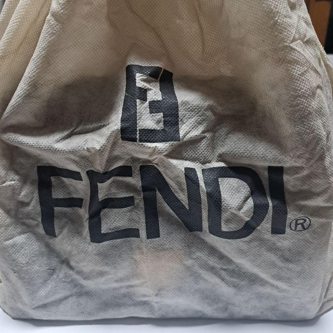 Fendi ロゴ ハンドバッグ ブラック