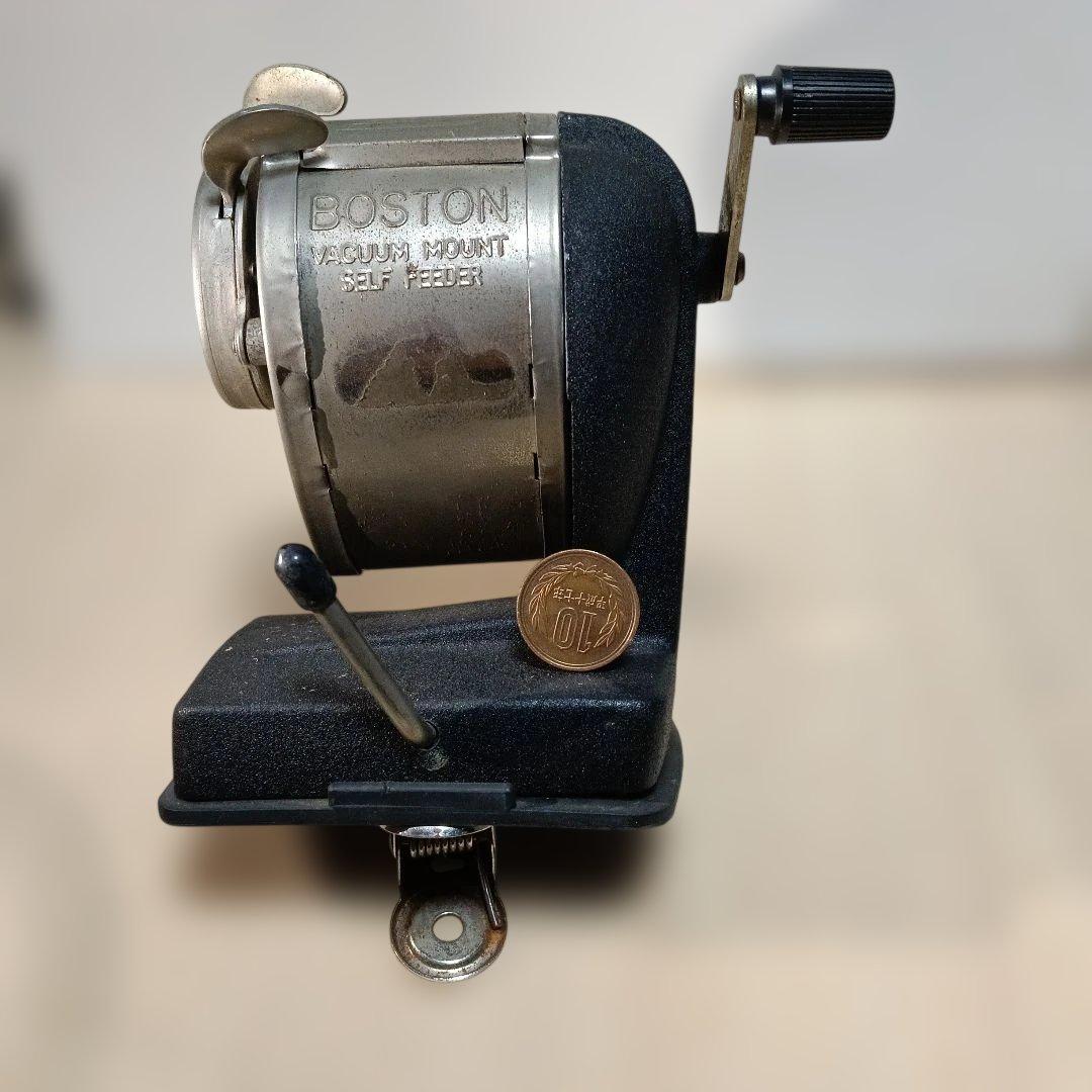 421..卓上鉛筆削り機、珍品貴重品、 切れ味いいようです、