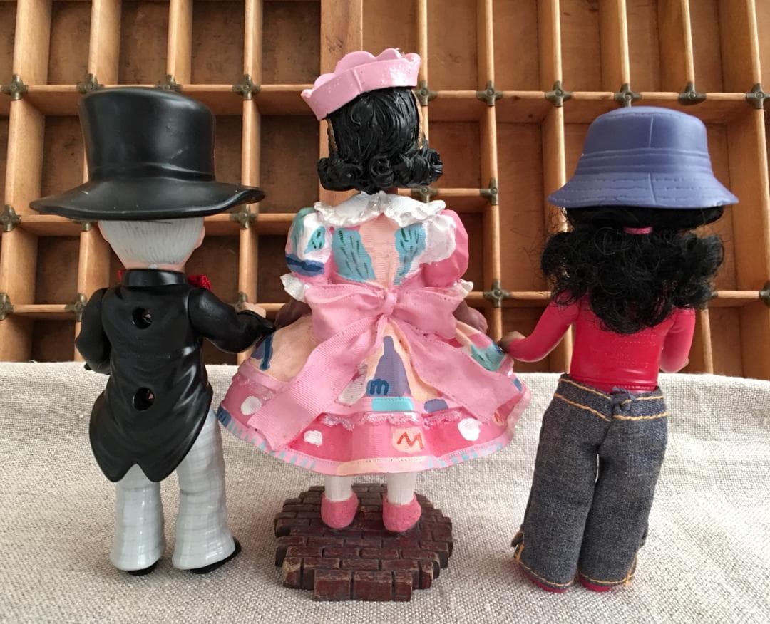 マダムアレクサンダー フィギュア (３体)とUSマックミールトイ (2体)セット