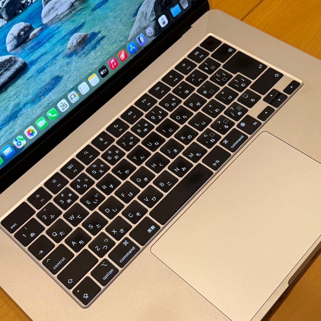 MacBook Air M2 15インチ メモリ24G 512Gストレージ