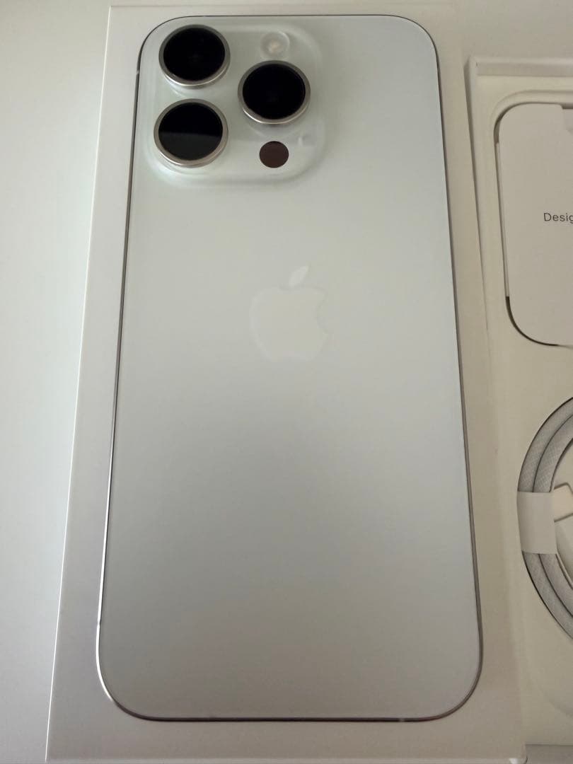 スマートフォン本体 Apple iPhone 15 Pro white titanium 128gb