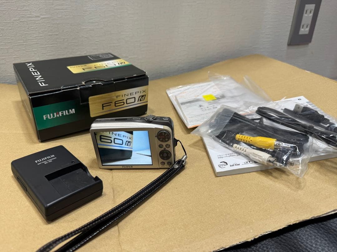 【美品】富士フイルム FINEPIX F60fd オールドコンデジ