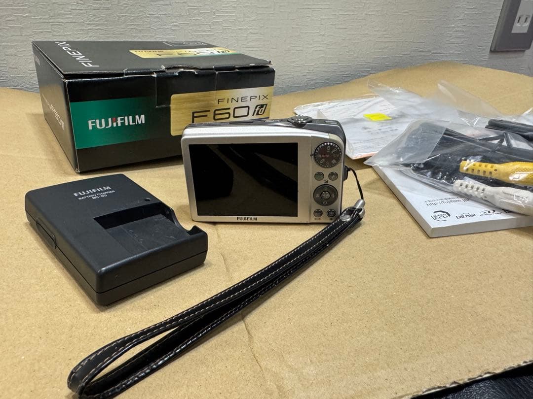 【美品】富士フイルム FINEPIX F60fd オールドコンデジ