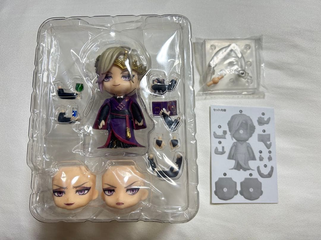 【開封品】ヴィル・シェーンハイト ねんどろいど 特典缶バッジ付き
