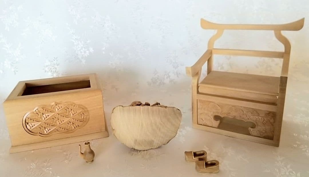 弘法大師坐像 空海 お大師さま 2寸#030 ◆白檀 木彫 仏像