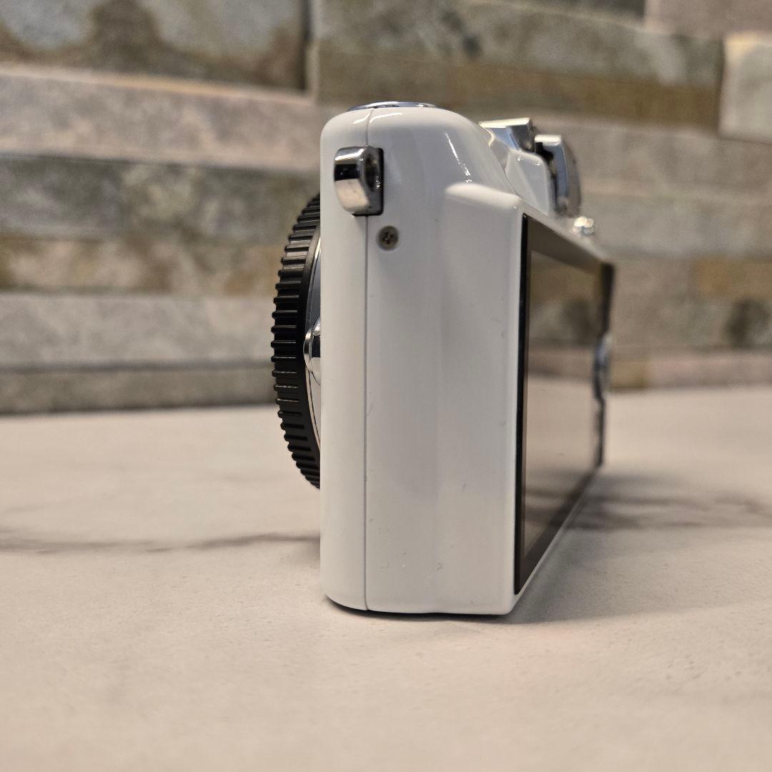 美品　OLYMPUS PEN mini E-PM1　ミラーレス一眼　デジカメ