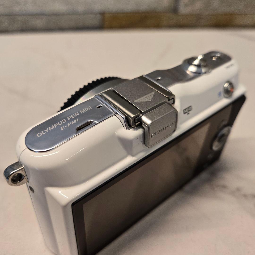 美品　OLYMPUS PEN mini E-PM1　ミラーレス一眼　デジカメ