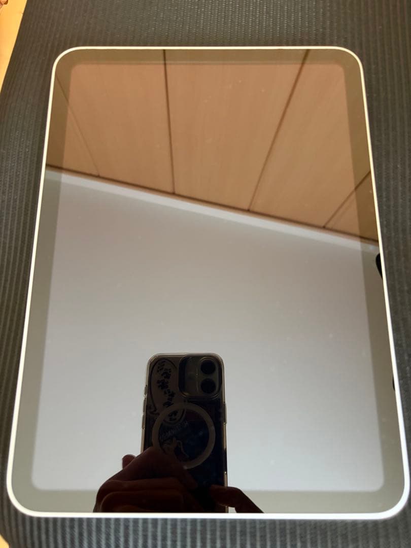 M*x様 【美品】iPad 10世代 64GB シルバー