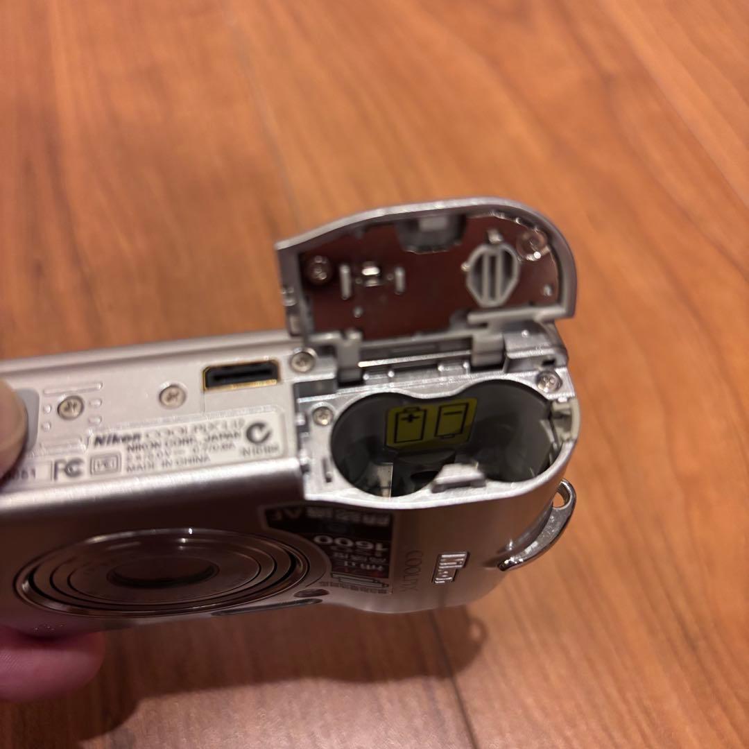 Nikon COOLPIX L12 シルバー 単三乾電池式コンパクトデジカメ