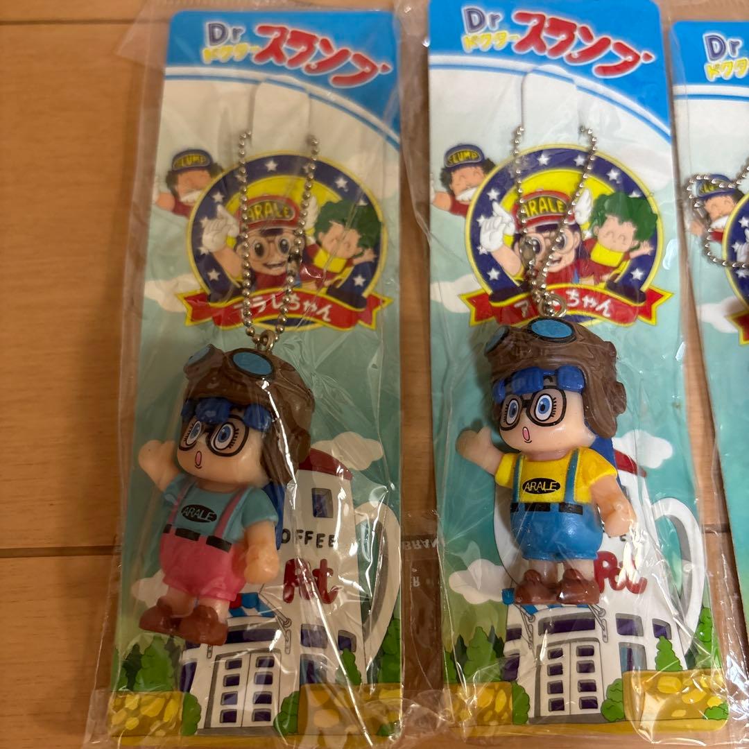 Dr.スランプ フィギュア型ストラップ 8個セット