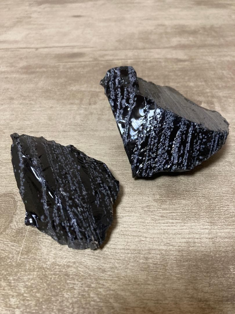 天然オブシディアン石 黒いストライプ　スノーフレーク 原石2個セット 約8cm
