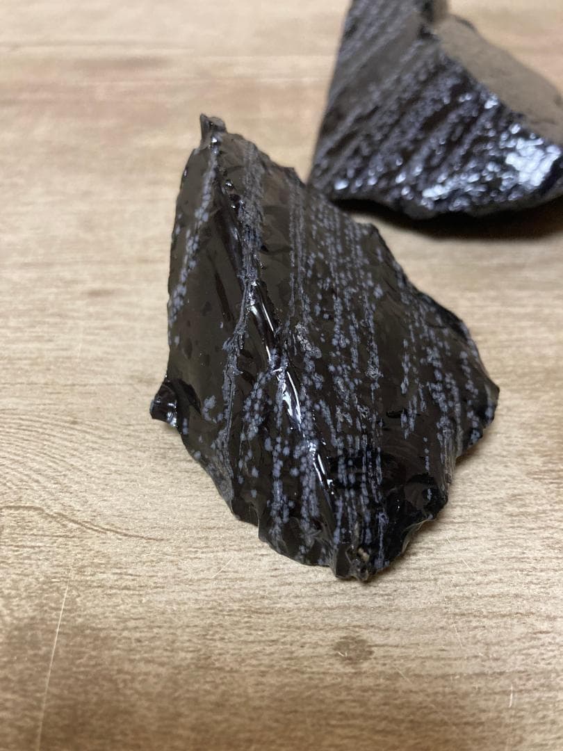 天然オブシディアン石 黒いストライプ　スノーフレーク 原石2個セット 約8cm