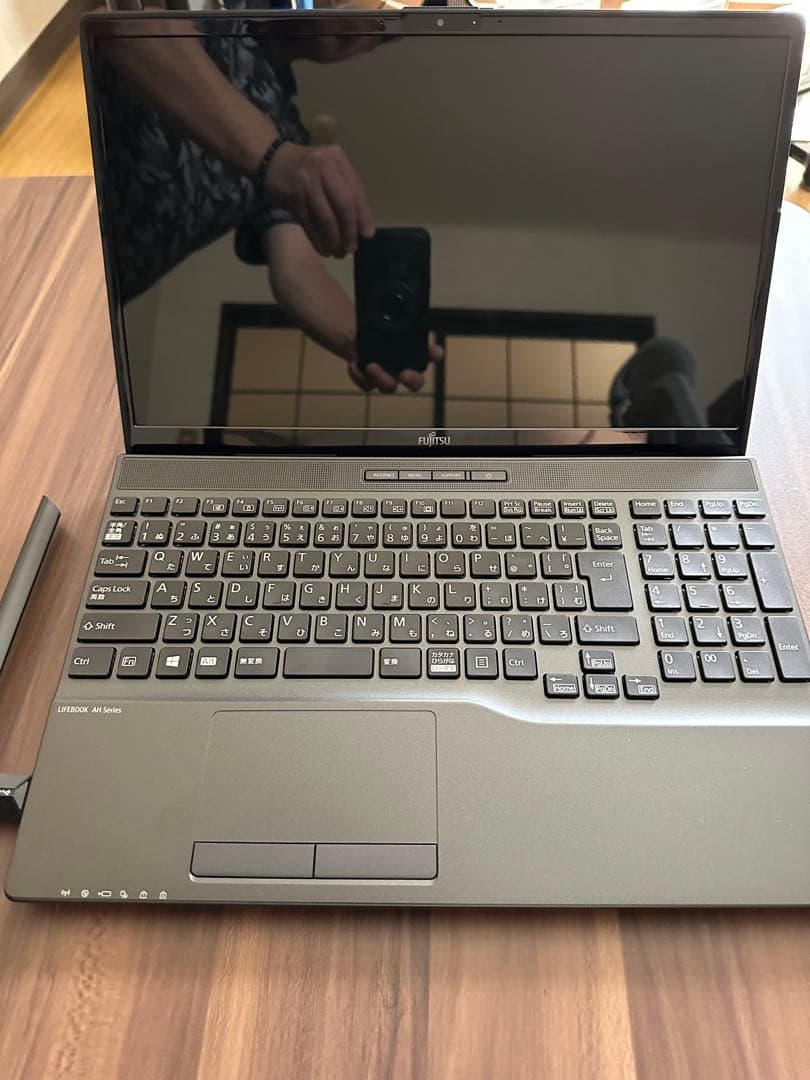 LIFEBOOK FMVW3AB11 ノートPC 本体