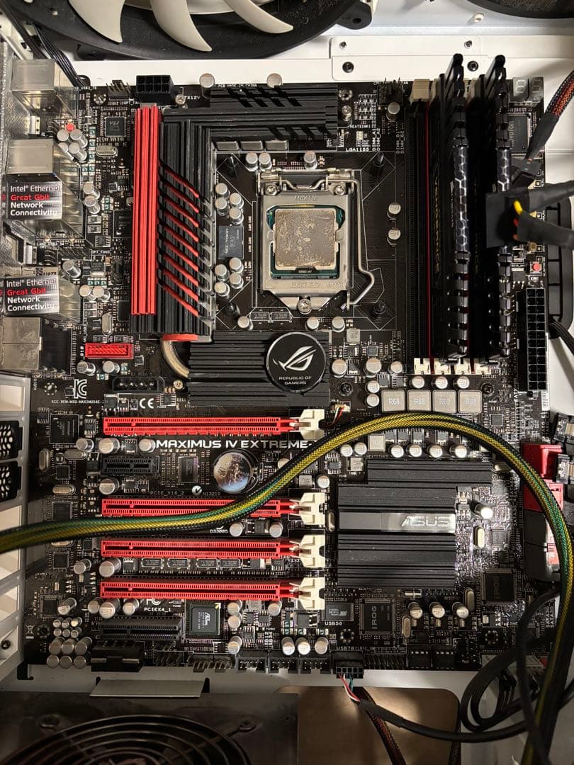 ASUS MAXIMUS IV EXTREME-Z 4点セット