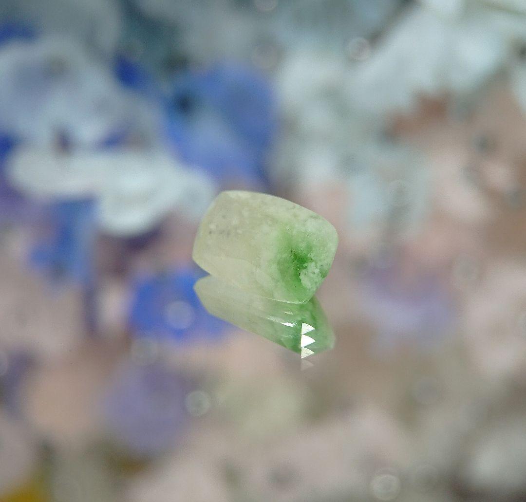 2355 4.3ct グロシュラーガーネット
