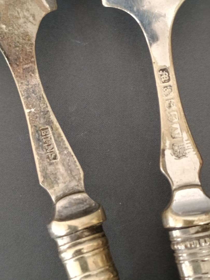 英国 アンティーク 純銀P スタッグ ハンドル スプーン 2本 ( L12 )