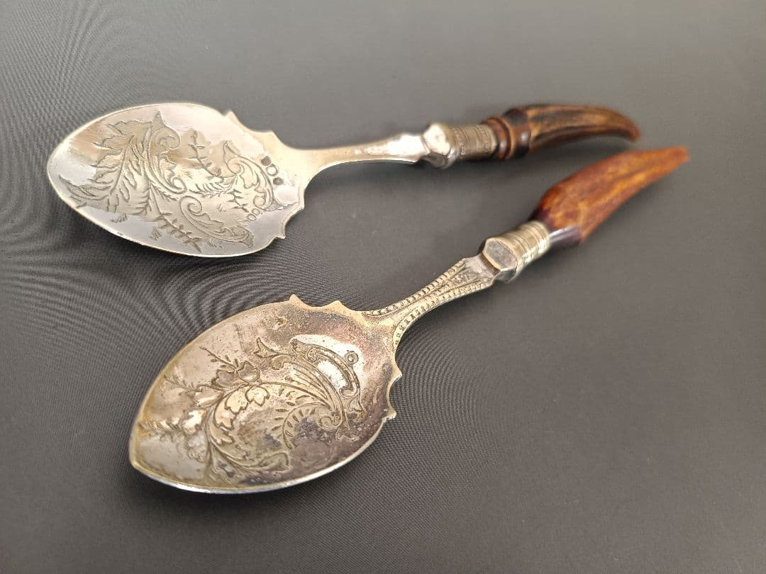 英国 アンティーク 純銀P スタッグ ハンドル スプーン 2本 ( L12 )