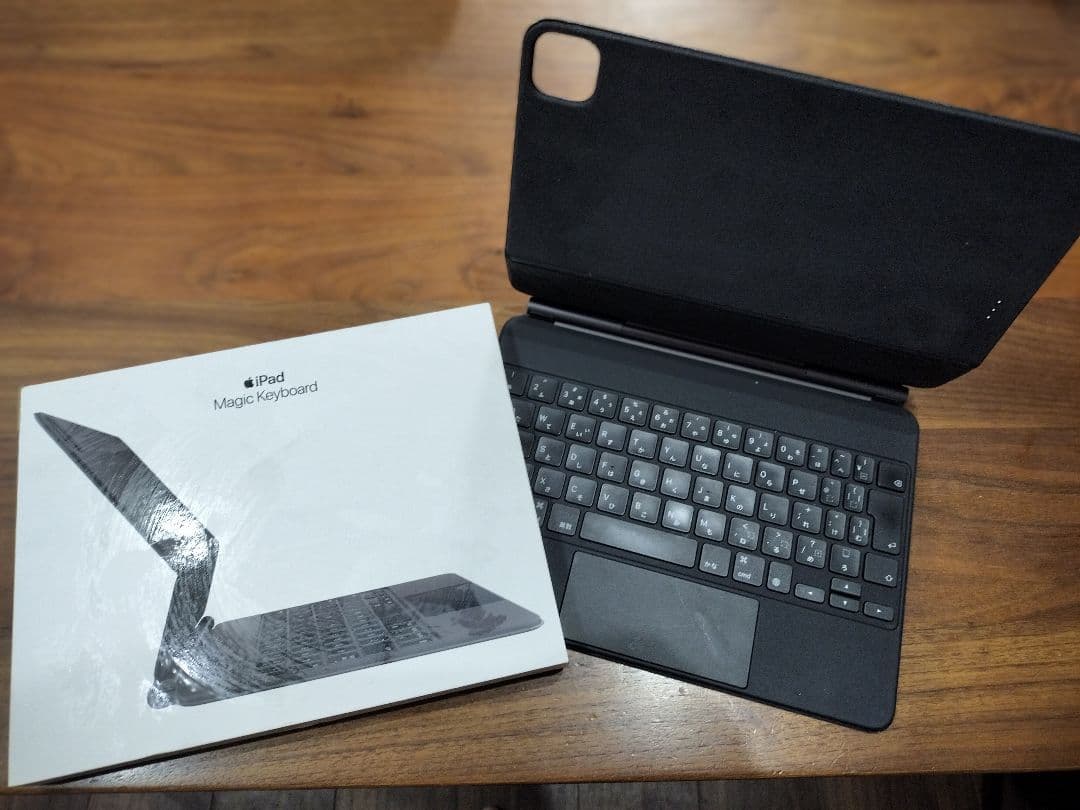 格安！Ipad Magic Keyboard　MXQT2J/A A2261