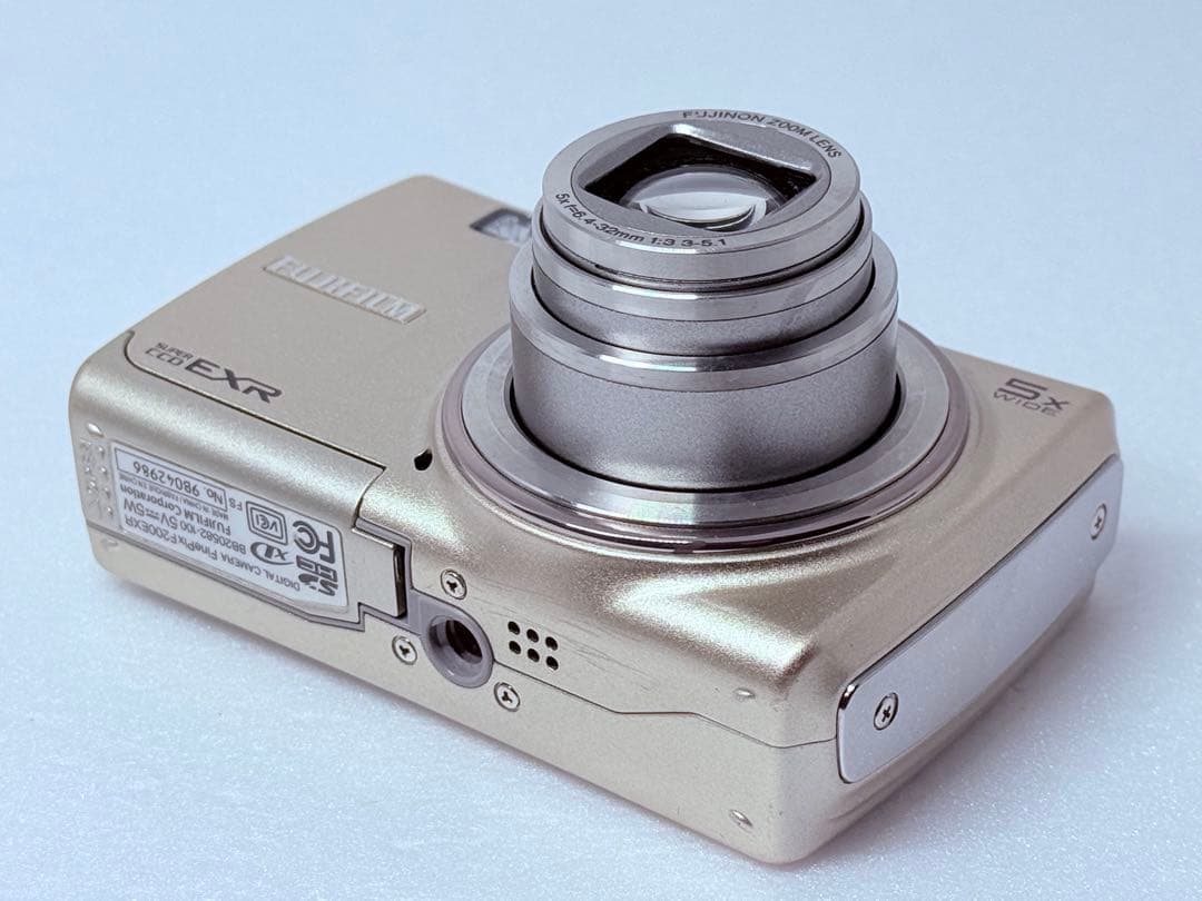 FUJIFILM FINEPIX F200EXR 動作確認済 CCD デジカメ