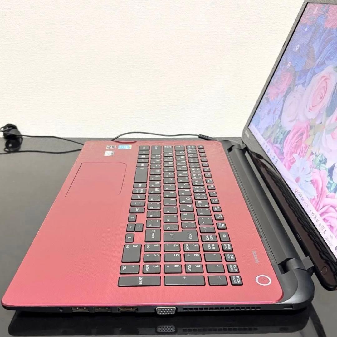 y*i様 【美品】新品SSD搭載/東芝ノートPC/届いてすぐ使える/Window
