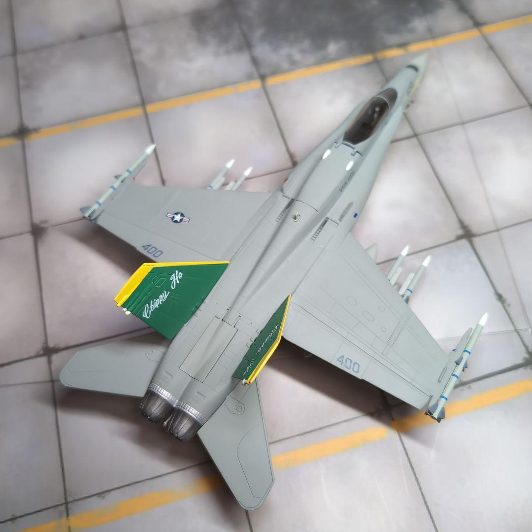 ドラゴンウイングスF/A-18C ダイキャスト完成品 1/72 VFA-195