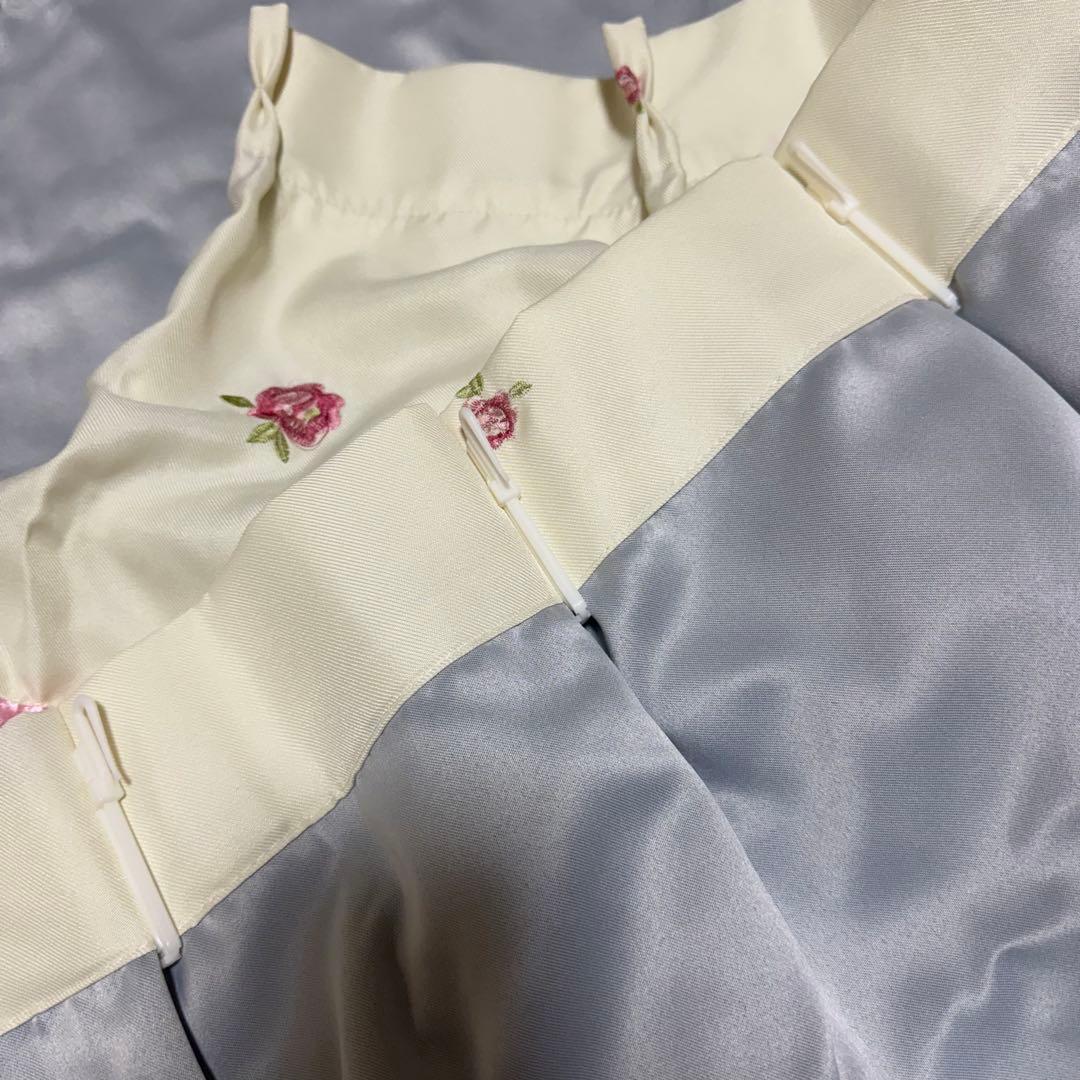 229 ＊ フリル ローズ刺繍 遮光 カーテン