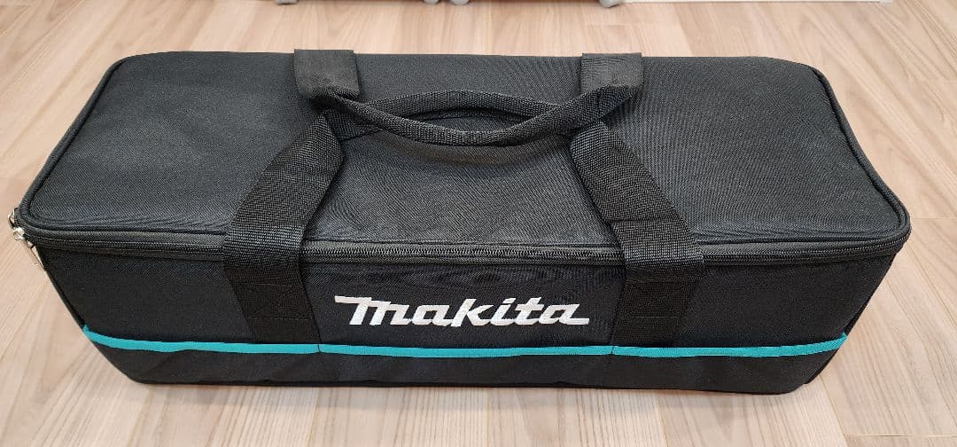 マキタ 掃除機、18Vクリーナー、カプセル式 専用ソフトケース付き