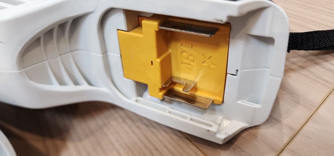 マキタ 掃除機、18Vクリーナー、カプセル式 専用ソフトケース付き