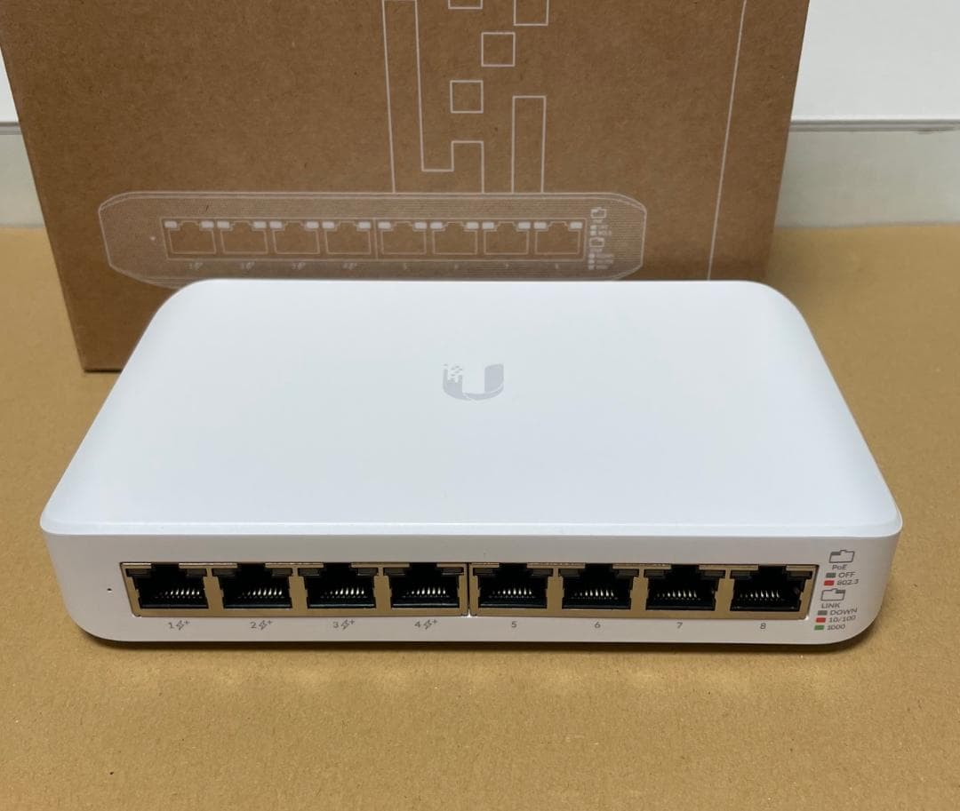 USED Ubiquiti Unifi Lite 8 PoE スイッチ
