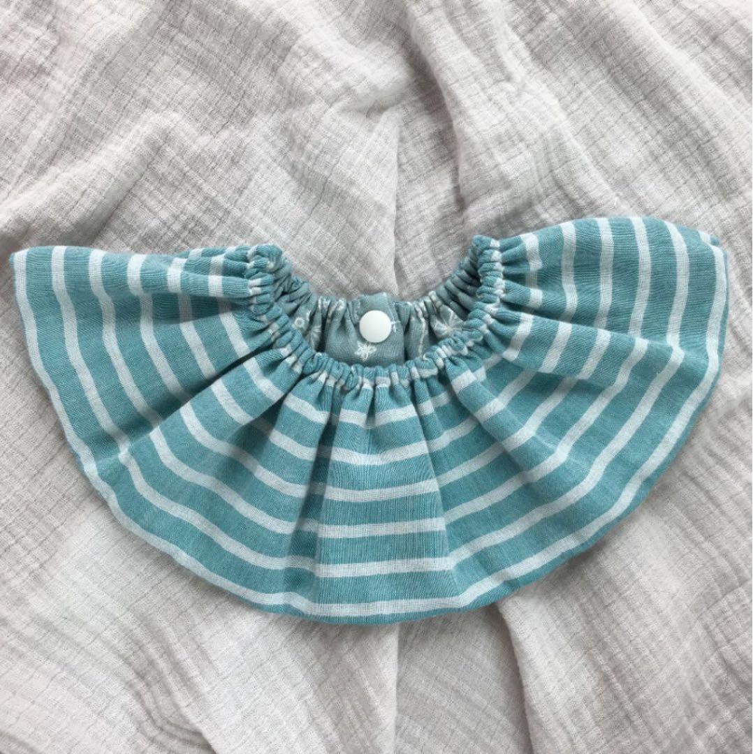 ★ミント刺繍×ラムネボーダー★ ハンドメイド　リバーシブル　スタイ　花柄