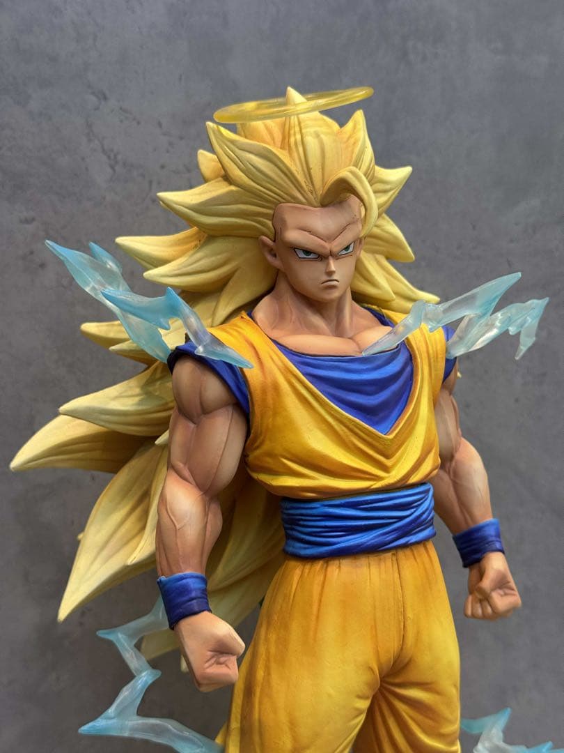 ドラゴンボール孫悟空スーパーサイヤ人 フィギュア