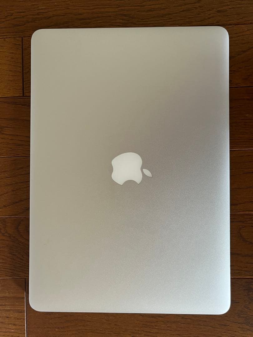 Apple MacBook Air 13インチ シルバー