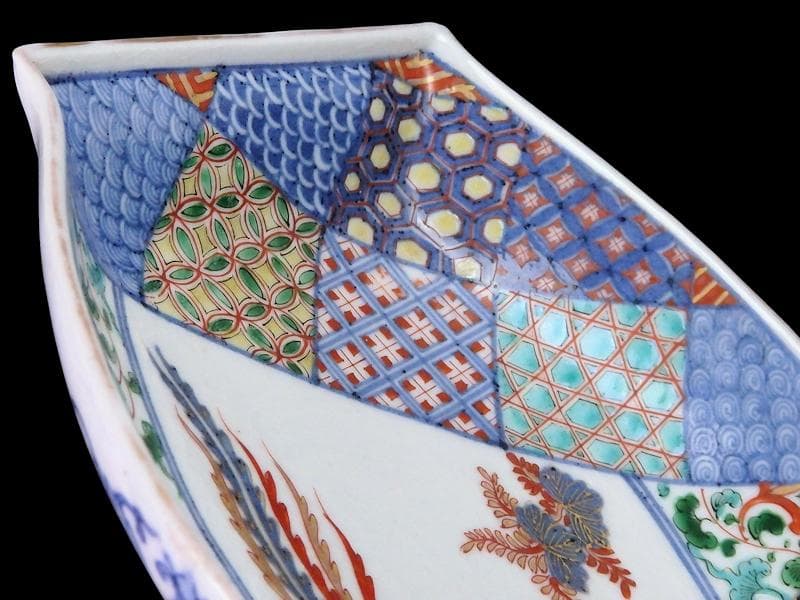 大聖寺伊万里　桐に鳳凰　唐草に石畳紋　舟形変形皿　N1717AS-DCy