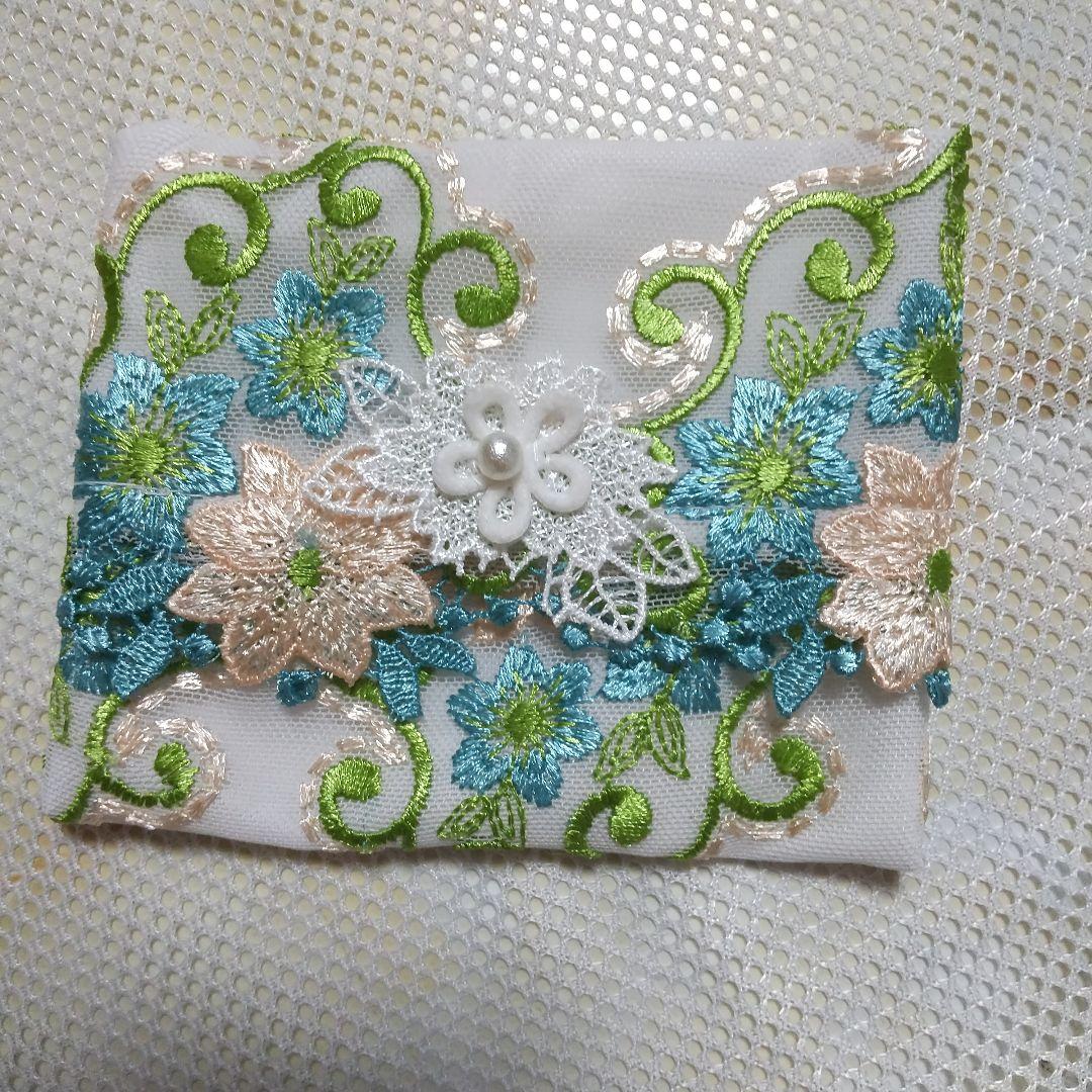 訳あり、花柄刺繍、ポケットティッシュケース、ハンドメイド