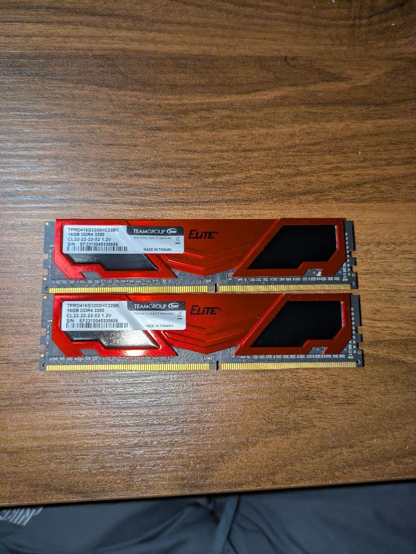 TEAMGROUP Elite DDR4 メモリ モジュール レッド