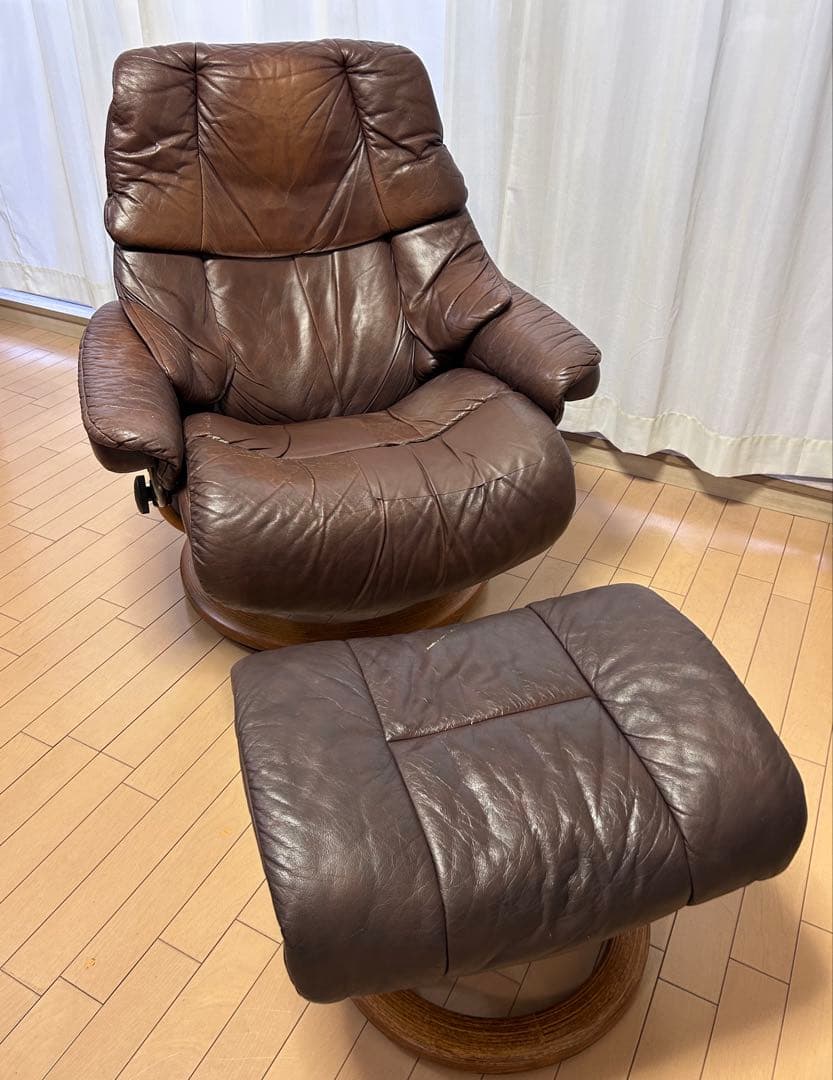 ②エコーネスEKORNES レノRENO ストレスレスチェア