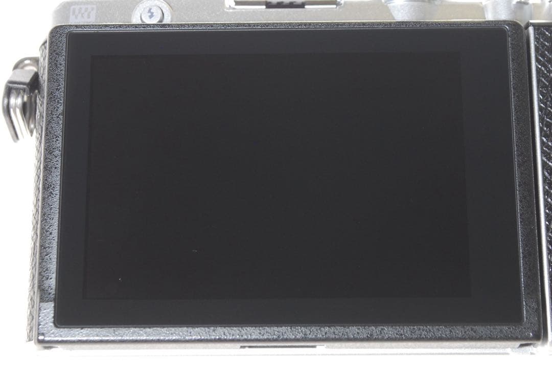 ✨極美品✨オリンパス PEN E-P7 ボディ❤️高性能センサー搭載モデル！