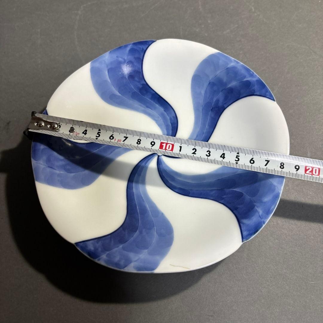 竹泉　倣染付捻紋輪花縁　皿　共箱