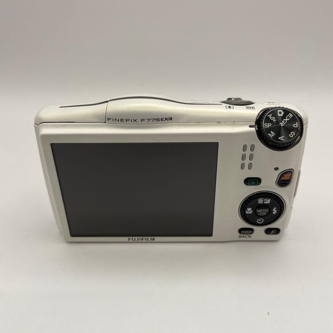 Fujifilm FinePix F75EXR デジタルカメラ　本体のみ