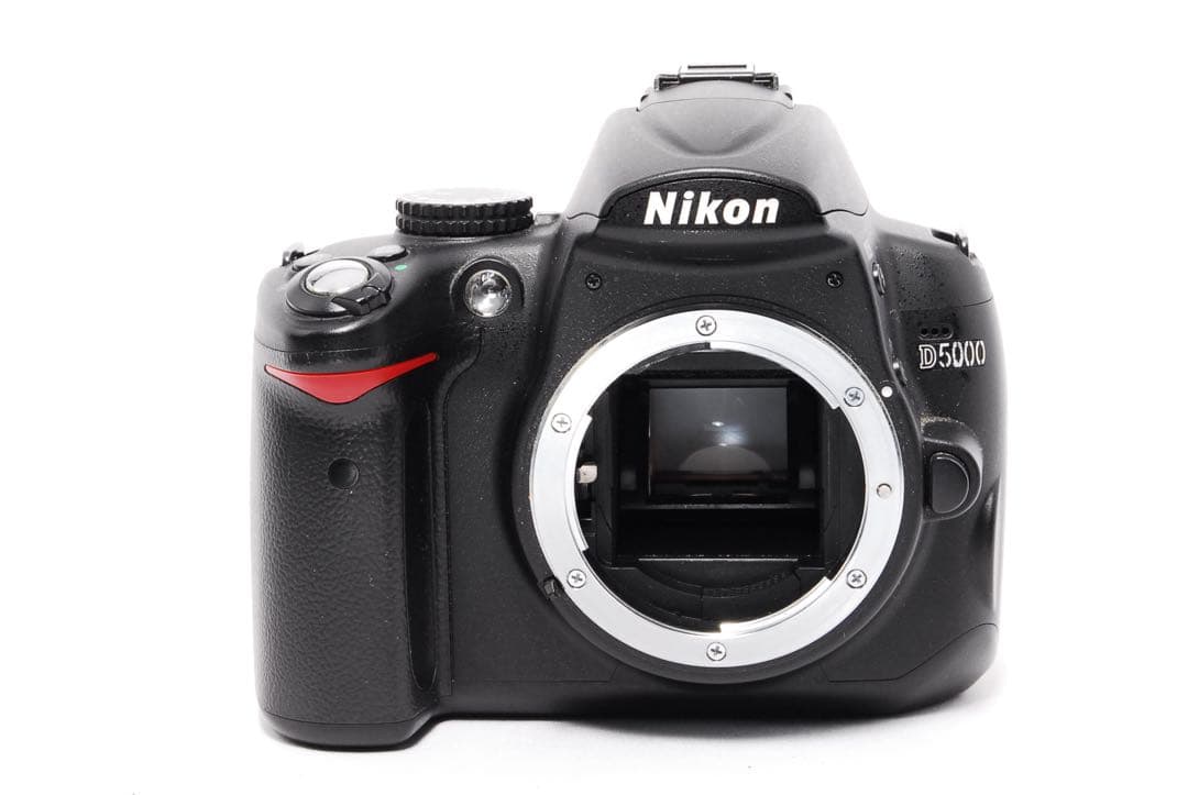 ◆元箱付き◆Nikon D5000◆一眼レフカメラ◆ショット数僅か◆付属品多数◆