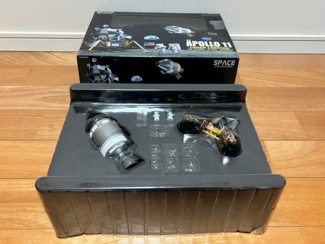 1/72 NASA アポロ11号 CSM 司令船/機械船&月着陸船w/月面ベース