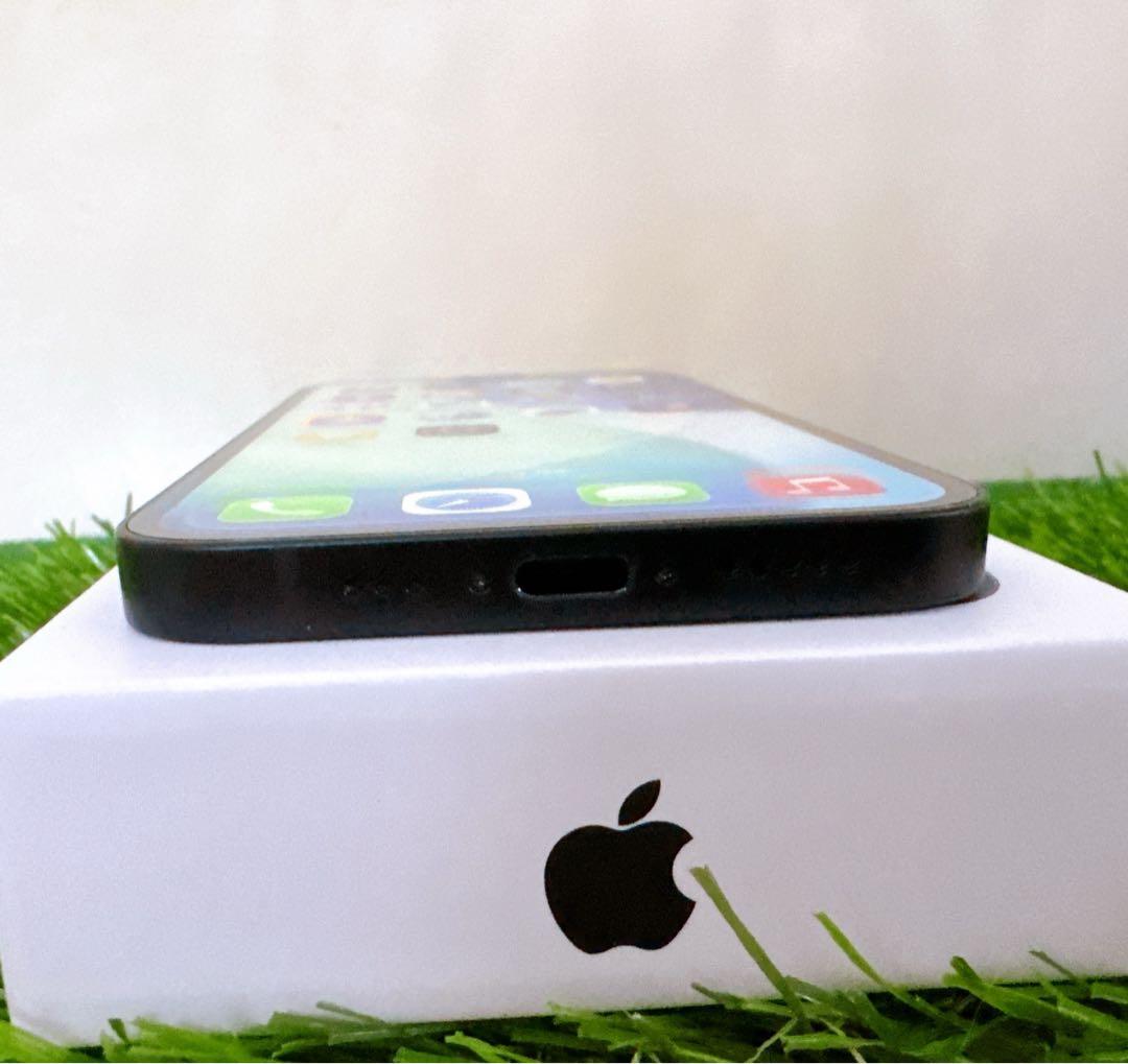 はまさん専用【美品】iPhone 16e ブラック 海外版