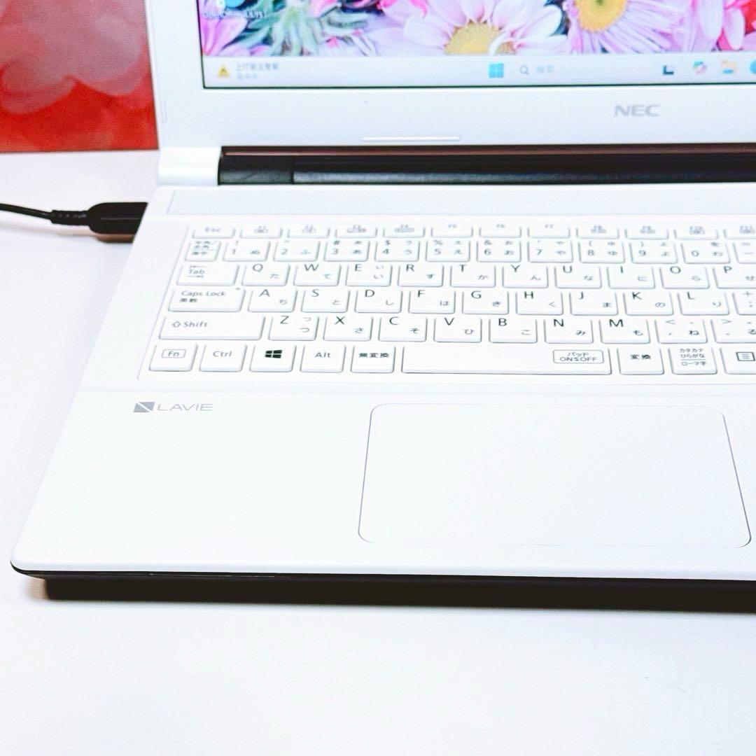 美品✨ 新品SSD windows11 カメラ ノートパソコン 薄型 オフィス