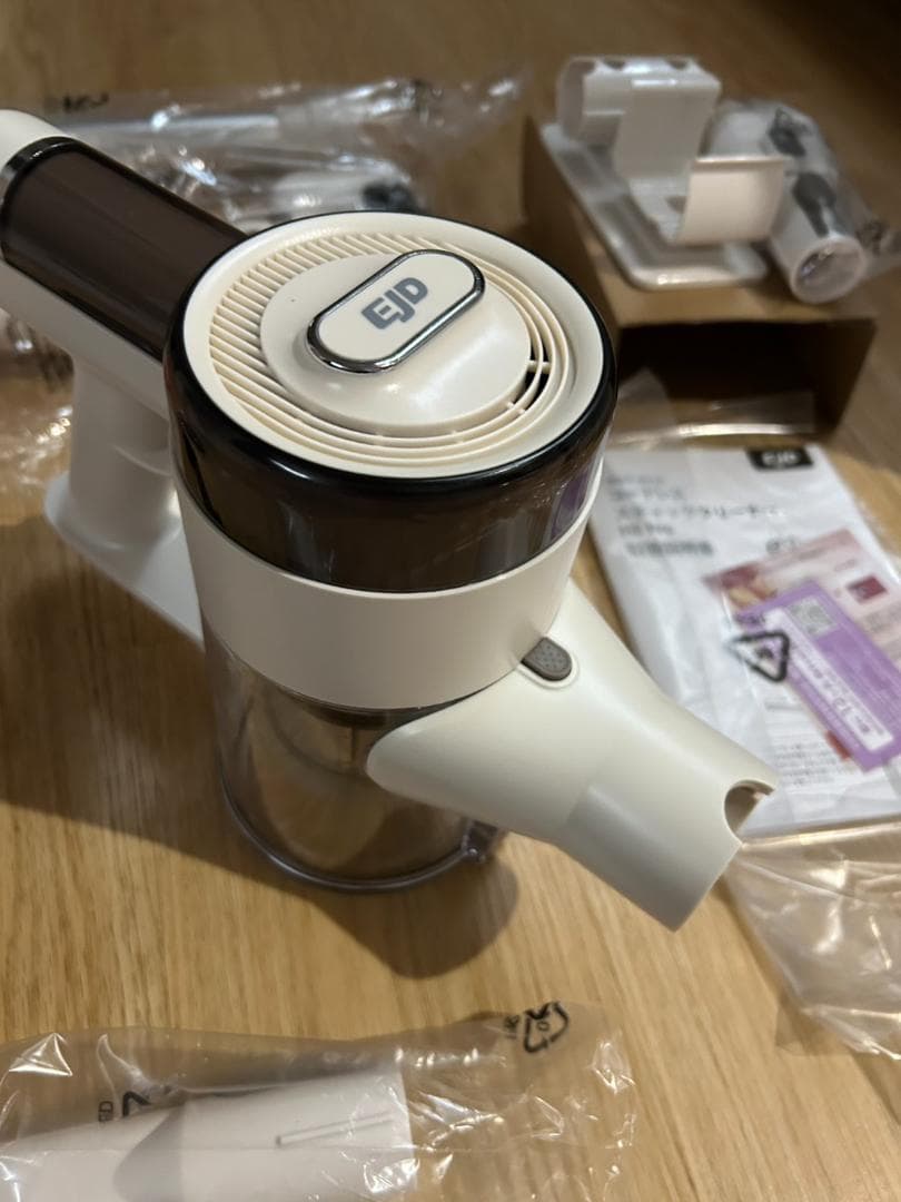コードレス掃除機 自立式 75KPa超強力吸引・65分連続駆動 8重HEPA